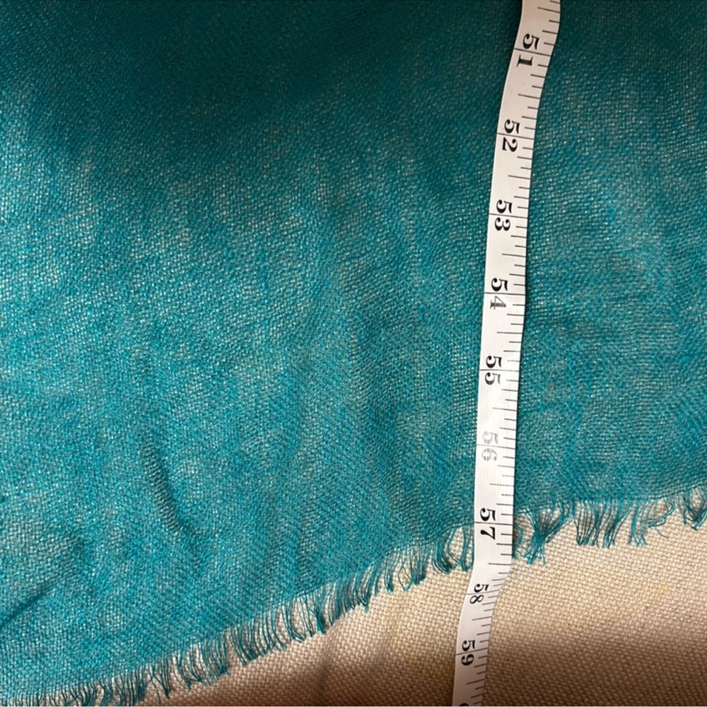 Loro Piana multiple shapes of turquoise weaved into this beautiful couture wrap - Picture 5 of 5